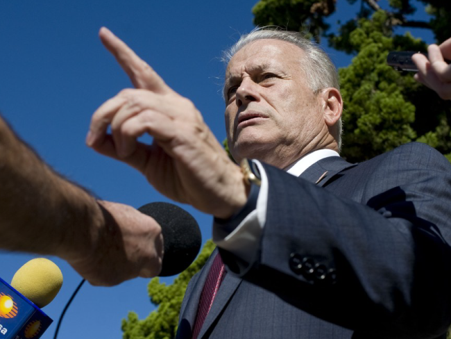 EEUU: Latino se lanza a la presidencia para detener a Donald Trump