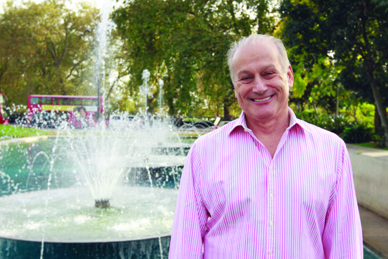 La calificación ve como al demócrata “Rocky” De La Fuente se une al Senado