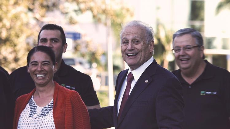 ‘Rocky’ De La Fuente, una opción a la molestia del electorado estadounidense